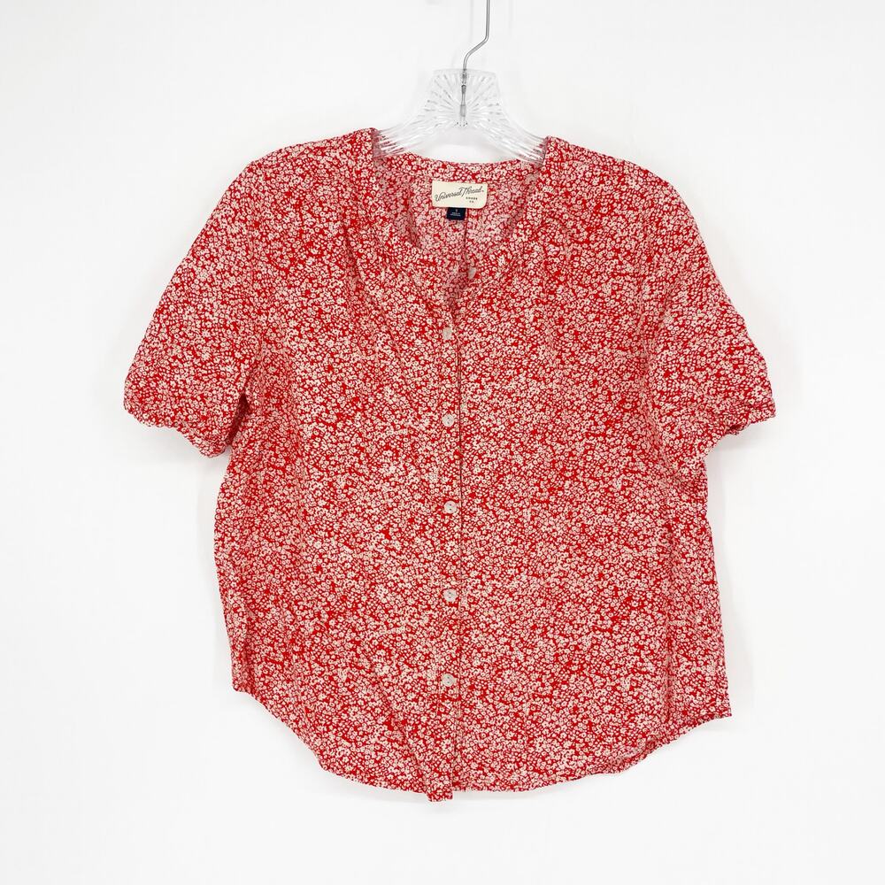 Universal Thread Short Sleeve Button-Up Top Size Small